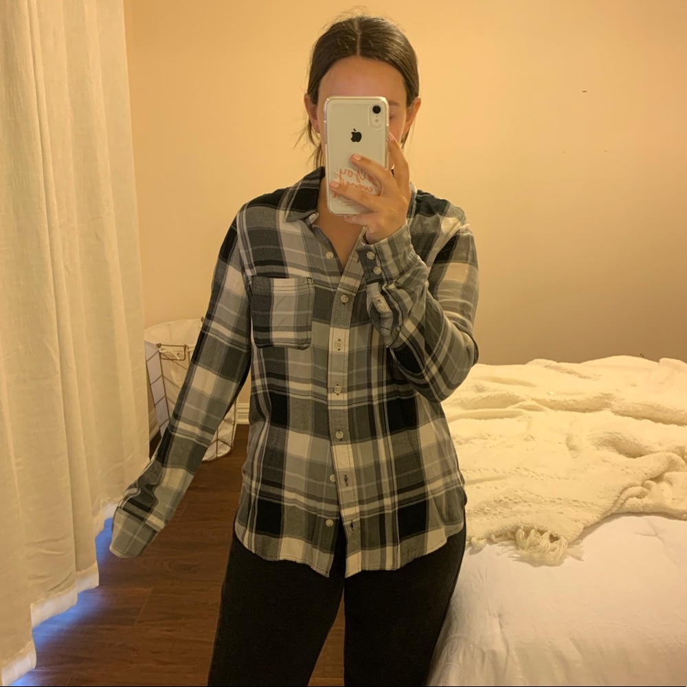 Button Up Top - Picture 3 of 6